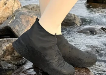 Stay Dry and Comfortable with Durable All-Weather Waterproof Rain Boot Covers