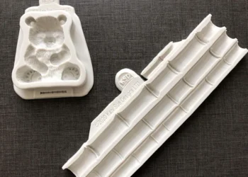 How Panda Bamboo Silicone Molds Simplify Creative Cake and Candy Decorating
