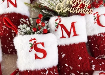 Cozy Christmas Stocking Guide for Festive Decor and Gift Giving Ideas